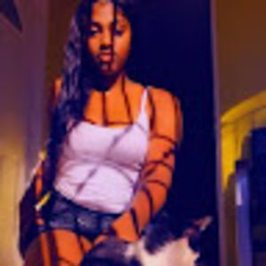 Meet your Posher, Maya-lee